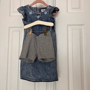 Hudson Jeans Ruffled Denim Girls Dress size 4 
Shorts Included